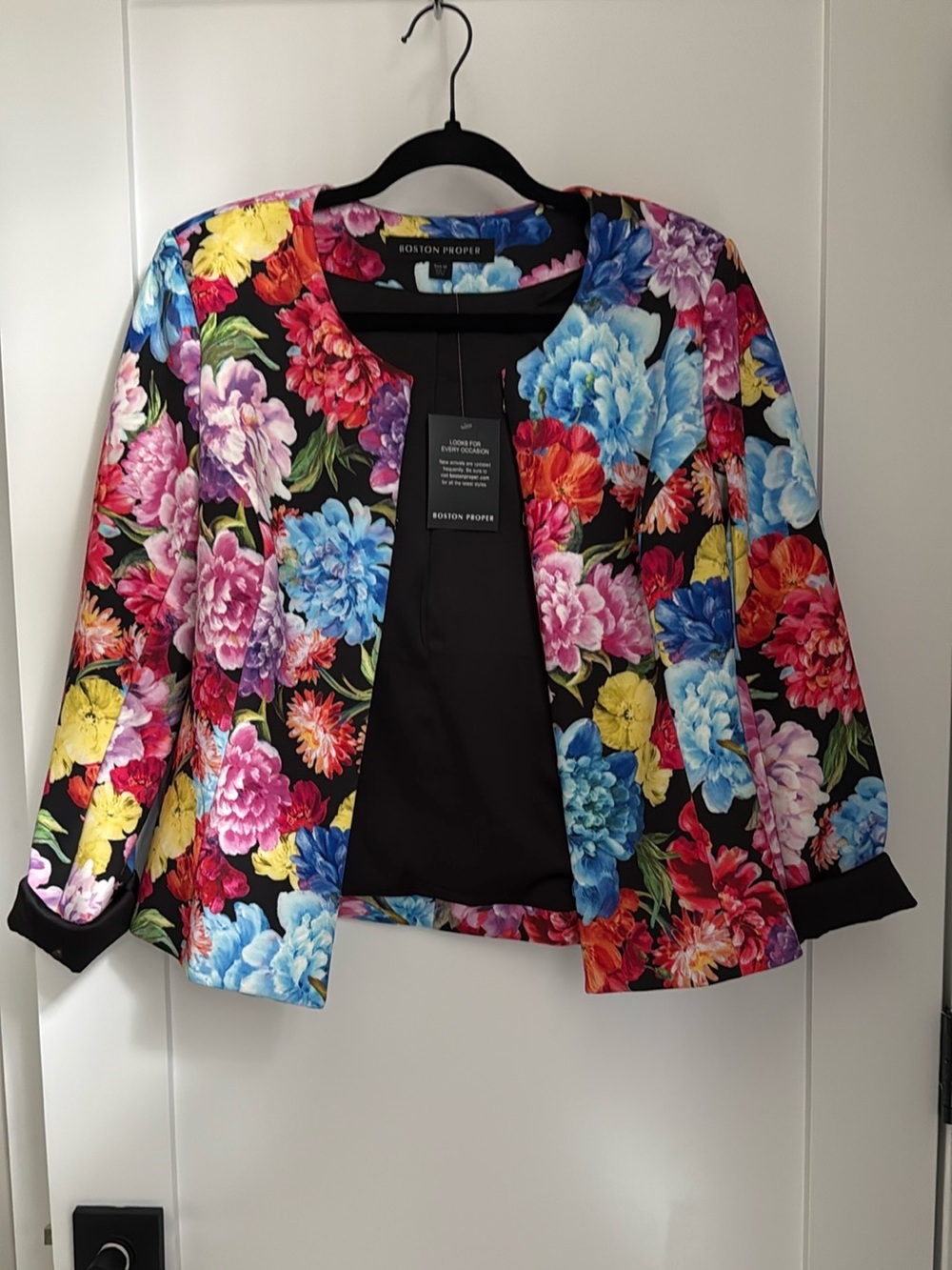 “NEW” Boston Proper Black Floral Open-Front Blazer/Jacket. Size M